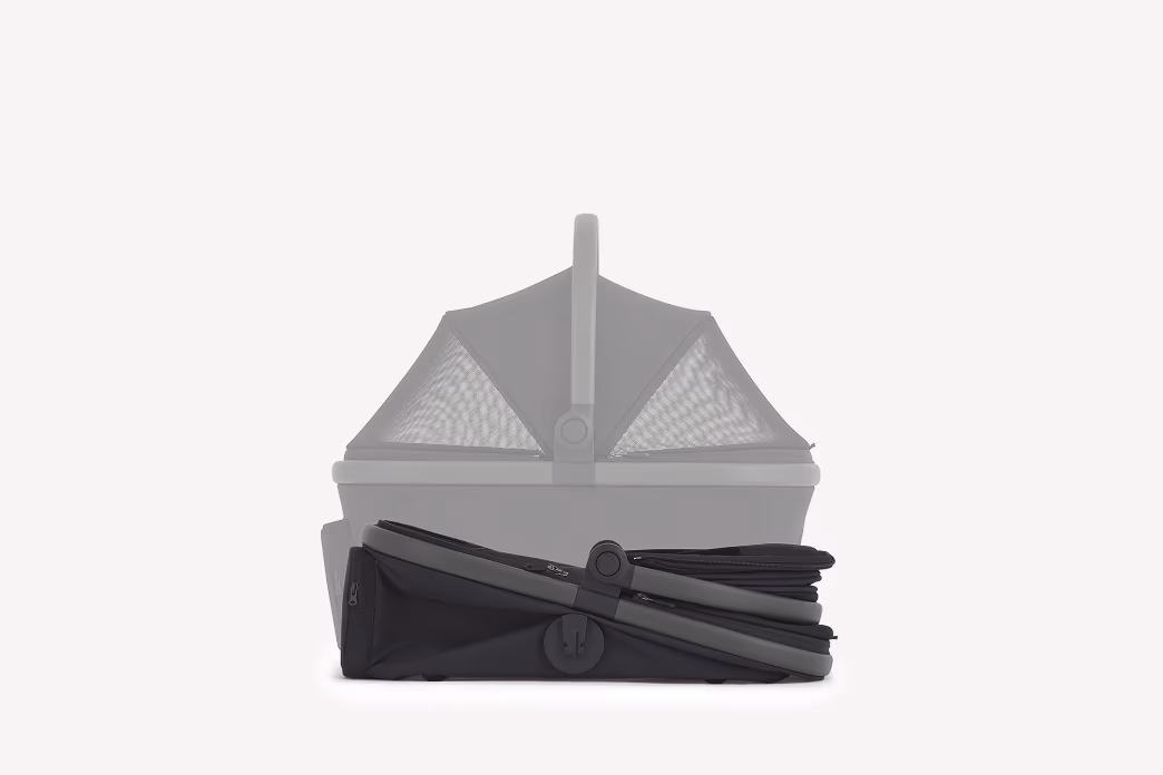 Foldable pet carrycot