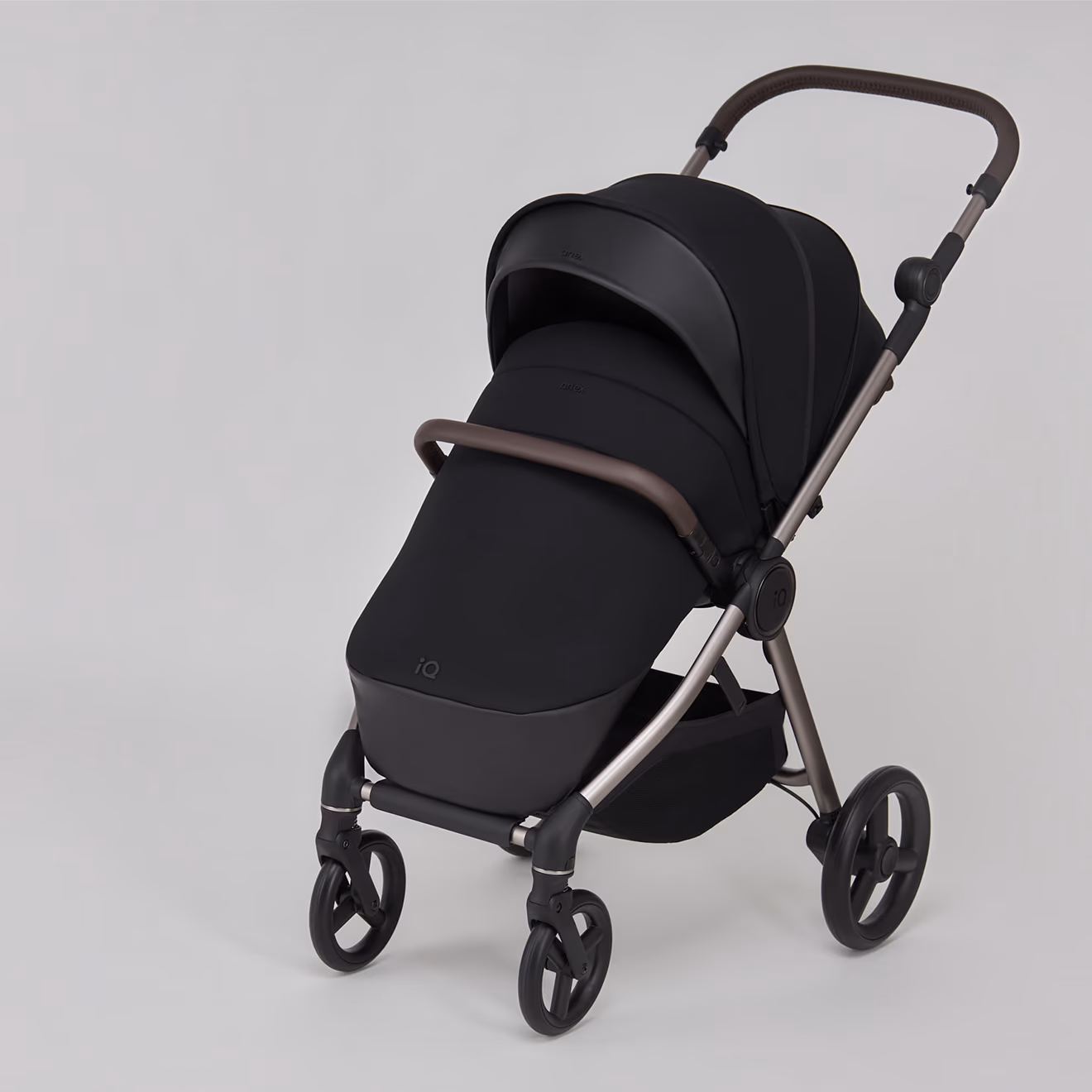 IQ foot cover for seat unit - 1
