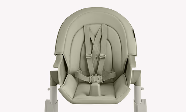High chair with softgoods